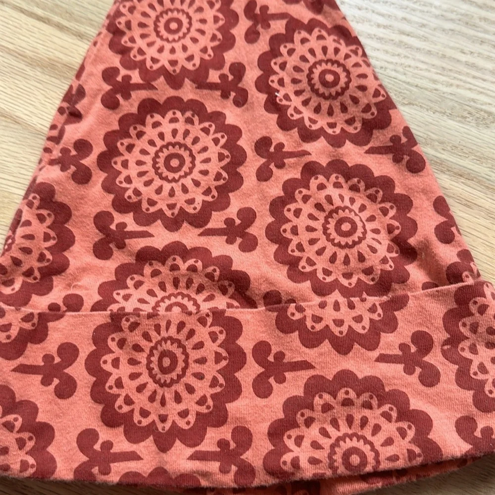 Kate Quinn baby beanie size 3-6 mos